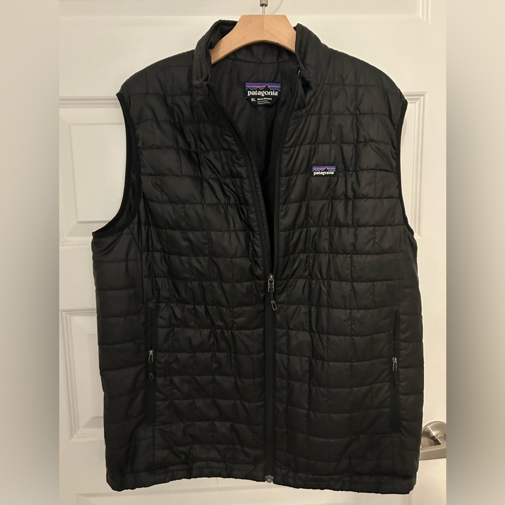 Patogonia Mens Black Quilted Zip Up Outdoor Puffer Vest Size X- Large EC!